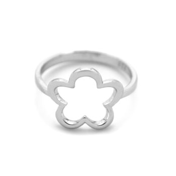 Anillo de plata con forma geometrica de flor calada