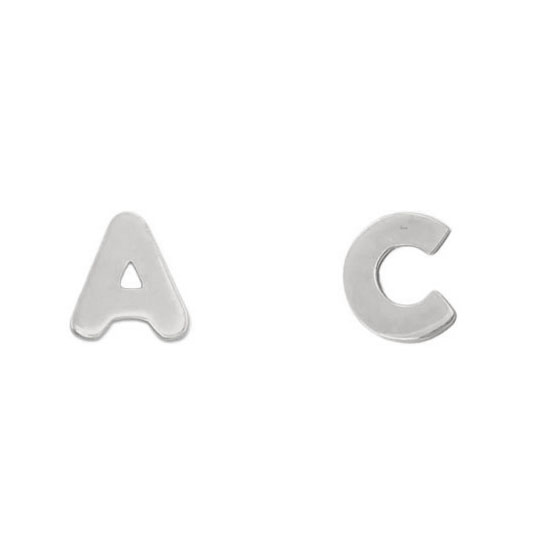 Pendientes oro blanco 18kl iniciales